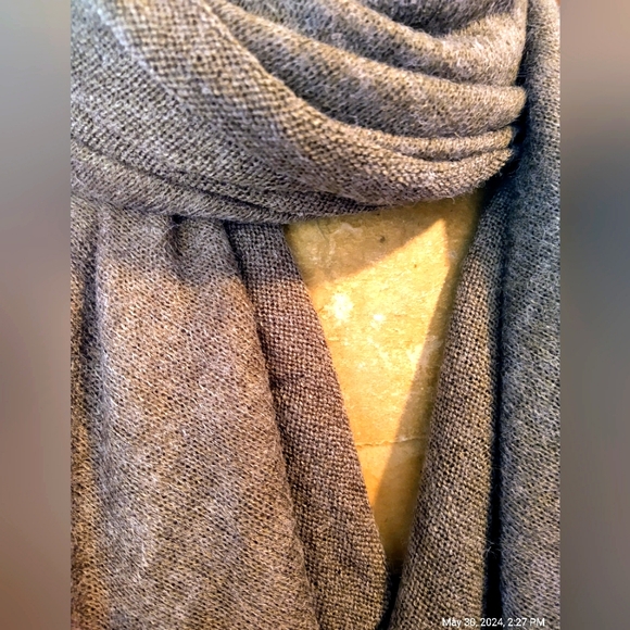 Pretty Angel Pom Pom Scarf/Shawl - Picture 3 of 5